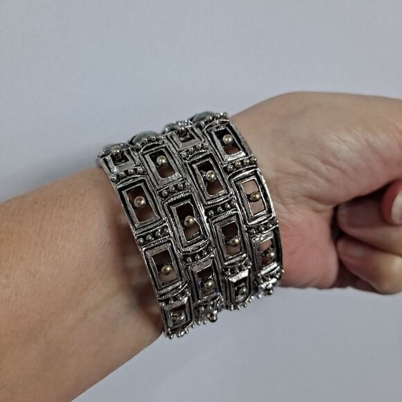 Wide bangle bracelet  - Picture 6 of 7